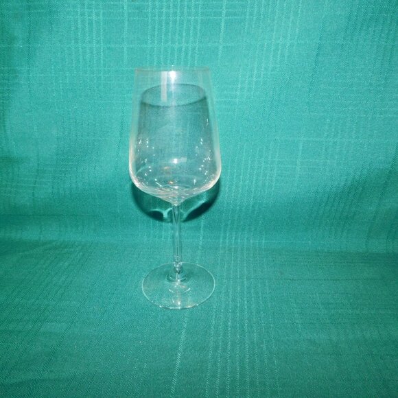 Spiegelau crystal red wine clear plain stemware glass near mint condition - Picture 1 of 7